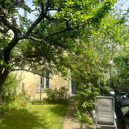 Holiday home Maison Proche Paris *