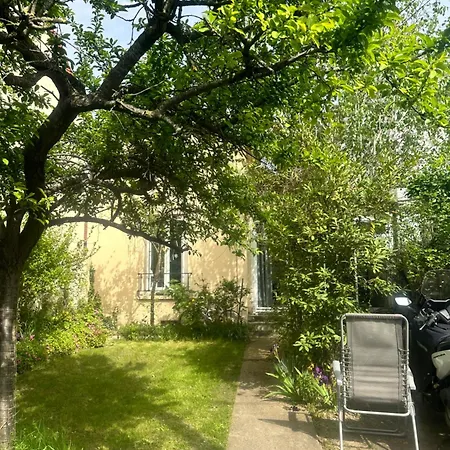 Holiday home Maison Proche Paris Colombes (Hauts-de-Seine)